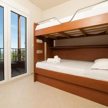 Pigadaki Hébergement de vacances Polychrono