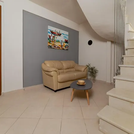 Holiday home Pigadaki Polychrono